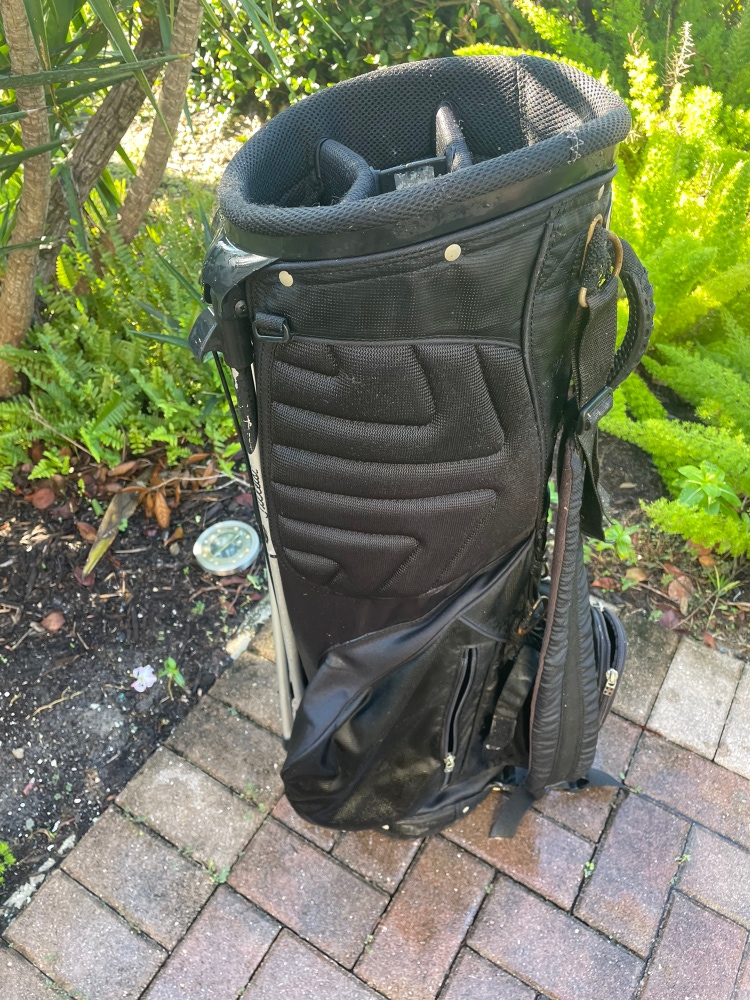 Titleist Golf Stand Bag With club dividers