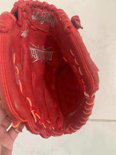 Used Right Hand Throw Rawlings Highlight Series Baseball Glove 10.5"