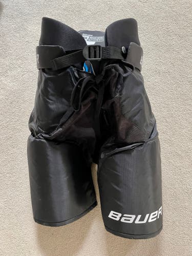 Medium Bauer Hockey Pants - new