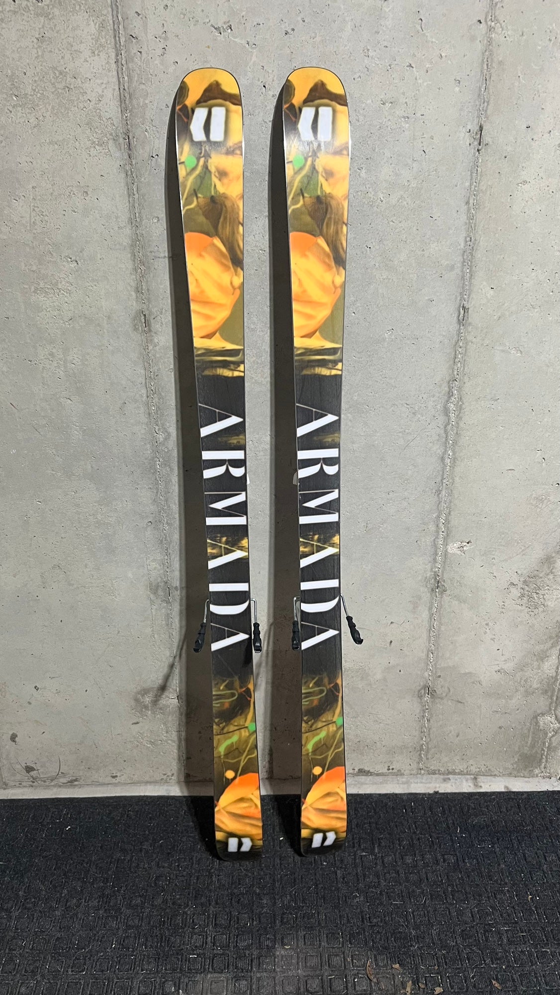 Armada 2021 ARV 84 Twin Tip Skis with Tyrolla AM 12 Bindings 163