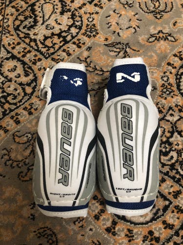 Junior Small Bauer Nexus 4000 Elbow Pads
