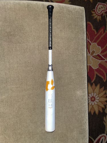 Used USSSA Certified 2022 DeMarini Composite CF Bat (-5) 27 oz 32"