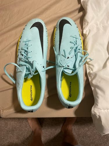 Blue New Men's Size 12 (Women's 13) Molded Cleats Nike Phantom gt academy Cleats