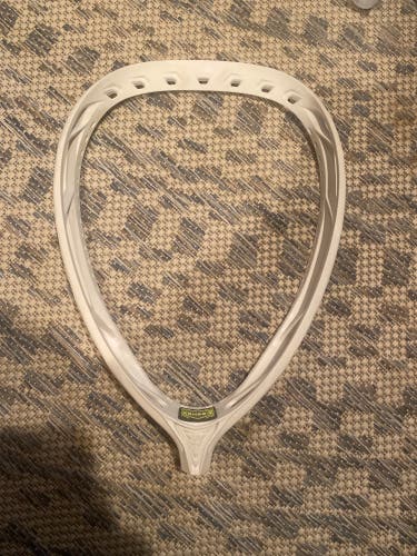 New Nemesis 3 Prototype Goalie Head