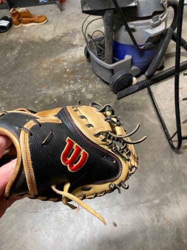Used Right Hand Throw 33.5" A2000 Catcher's Glove