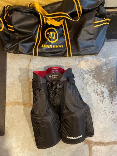 Senior Large Bauer Hockey Pants