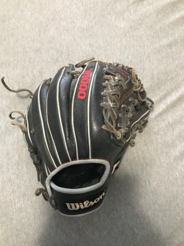 Used Right Hand Throw Wilson Infield A1000 Baseball Glove 11.75"