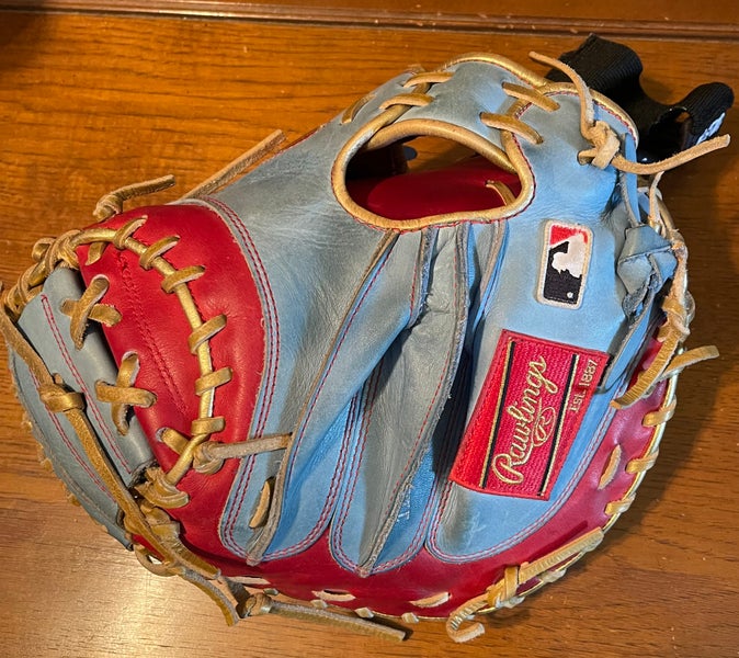 2021 Heart of the Hide 34-Inch Catcher's Mitt, Yadier Molina Pattern