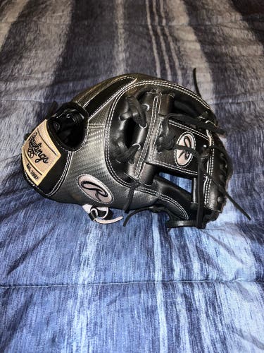 New Infield 11.5" Heart of the Hide Baseball Glove