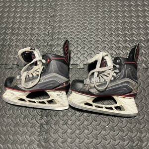 Used Bauer Regular Width  Size 8.5 Vapor X600 Hockey Skates
