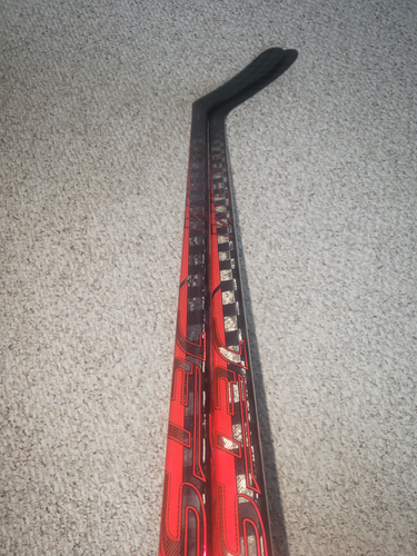 NEW! 2-pack CCM Jetspeed FT4 Pro: Right P88 85 Flex