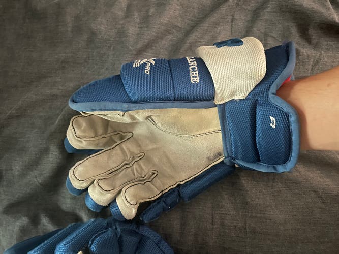 Used Bauer 14" Pro Stock Colorado Avalanche  Vapor 1X Pro Lite Gloves