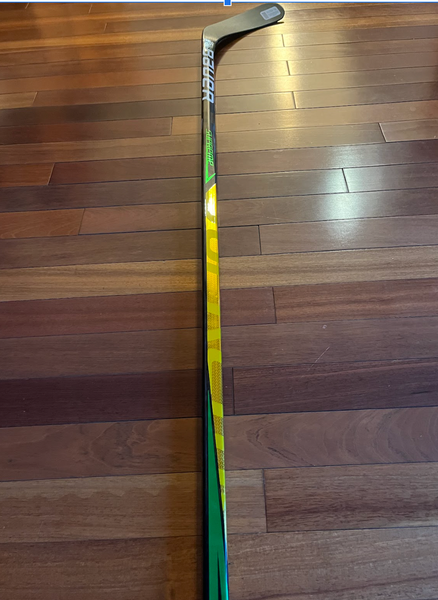 Intermediate New Right Handed Bauer Supreme UltraSonic Hockey Stick P92 65