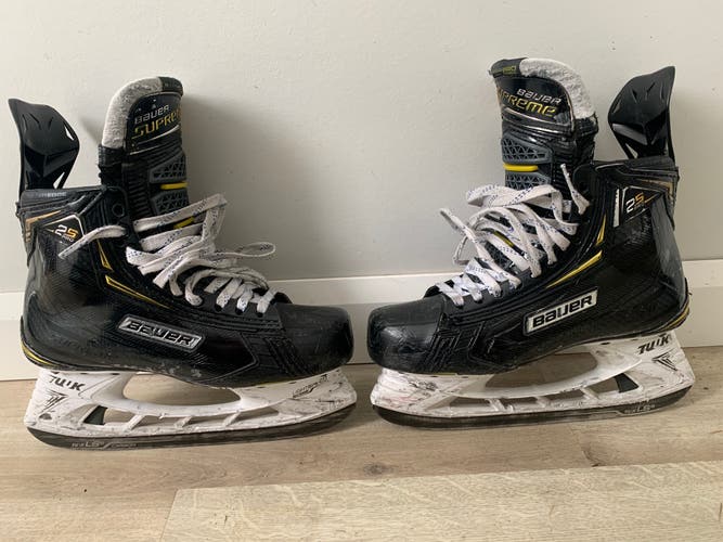 Bauer Supreme 2S Pro Size 8 Regular Width Hockey Skates