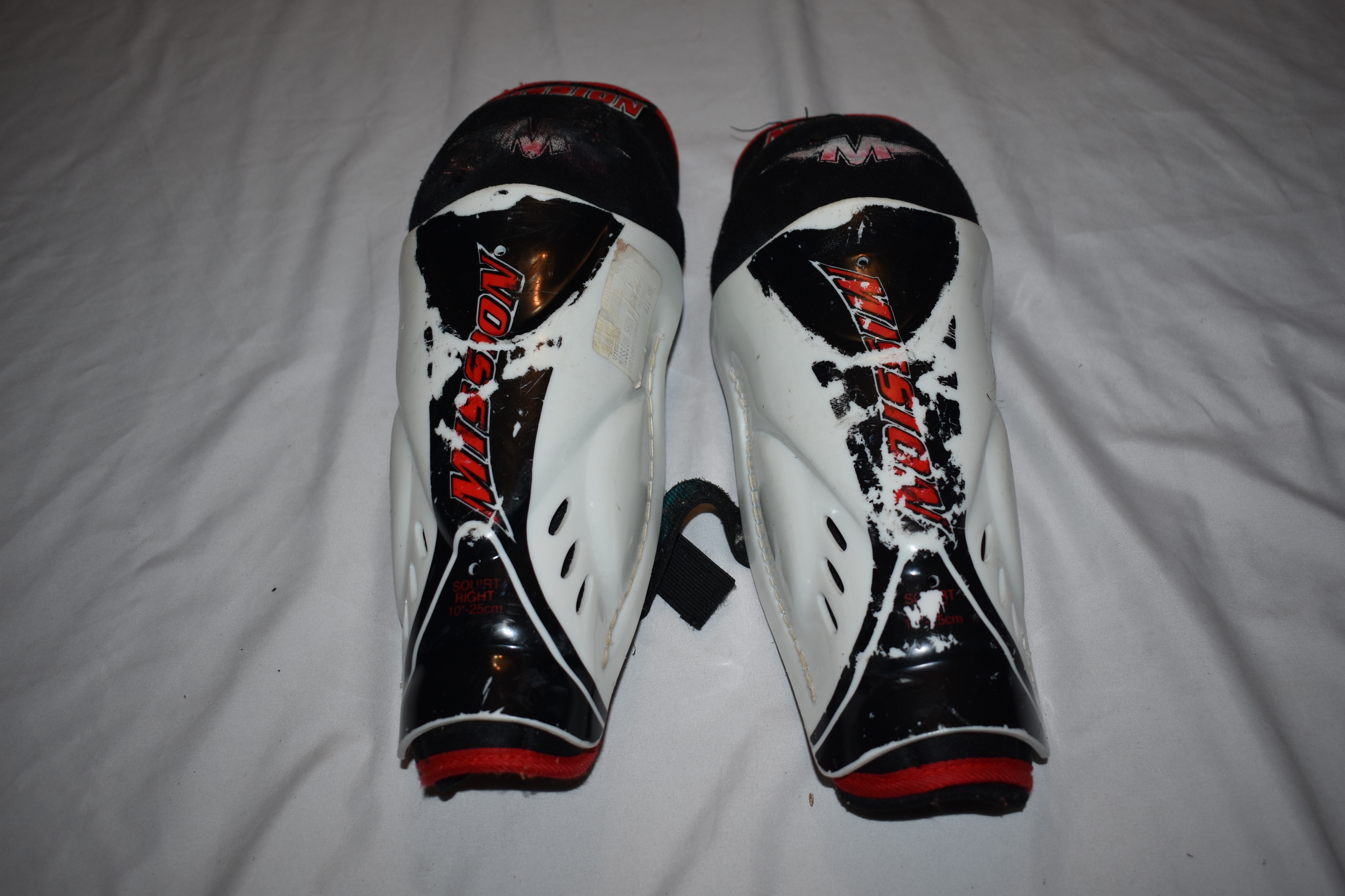 Mission Hockey Shin Pads, 10 Inches