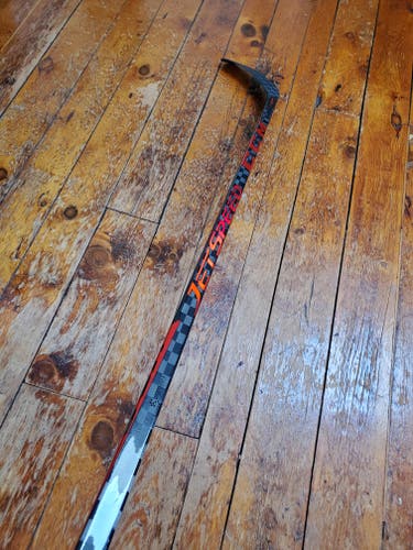 New CCM Right Handed Jetspeed FT4 Pro Hockey Stick 70 Flex P90T Pro Stock RH
