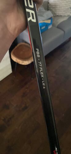 Senior Left Hand P88 Vapor FlyLite Hockey Stick Slightly Used. 5’10 Cut To My Nose