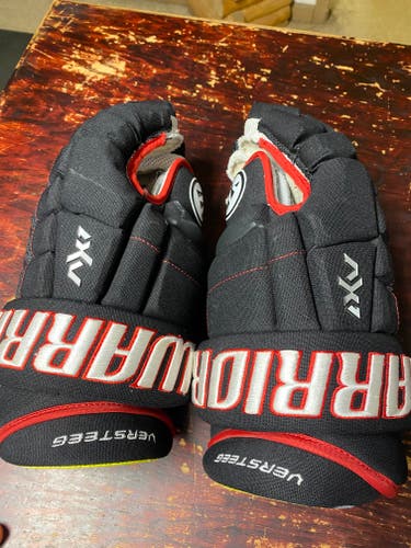 Chicago Blackhawks Versteeg Used Warrior AX1 Pro Gloves 13" Pro Stock