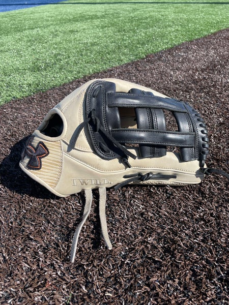 Pro Issue Under Armour Flawless Series Outfield Glove 12.75”