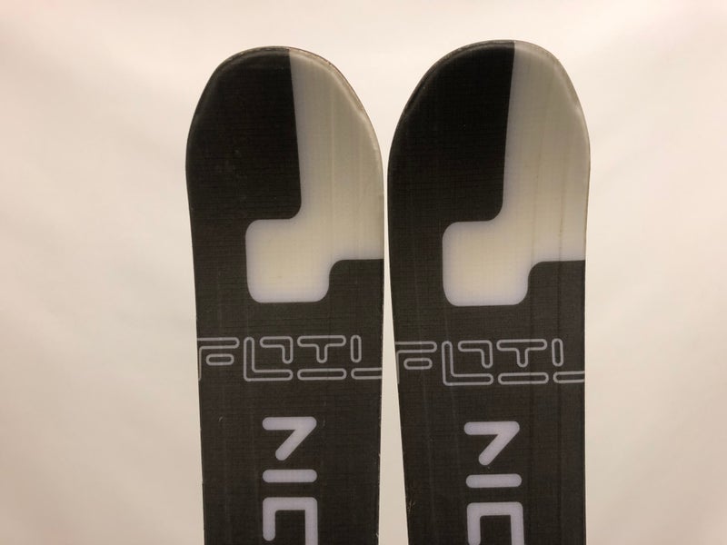 Foil 174 Skis Rossignol Axium 300 Bindings | SidelineSwap