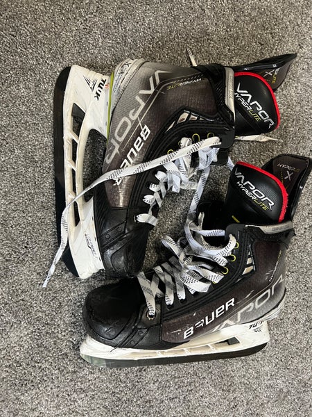 Used Bauer Vapor Hyperlite Hockey Skates Size 7 Fit 2, LS Pulse Blades