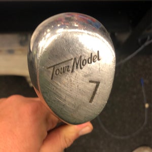Tour Used Right Handed Men's 7 Wood Fairway Wood