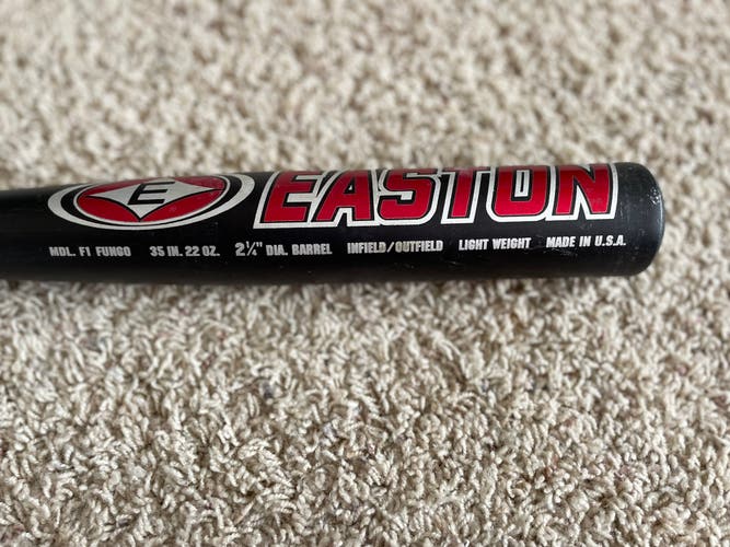 Easton fungo bat 35”