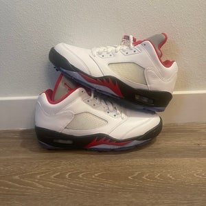Nike Jordan 5 Low Fire Red Golf Shoes Mens Size 6 Womens Size 7.5 CU4523-100