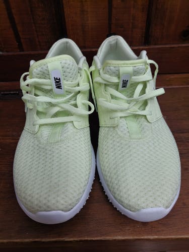 Nike Roshe golf shoes