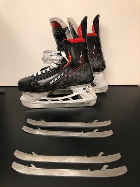 Senior Used Bauer Vapor 3X Pro Hockey Skates Regular Width Size 7 **NEW STEEL + 2 PAIRS**