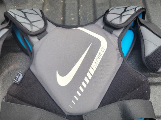 Used Youth Nike Vapor Shoulder Pads