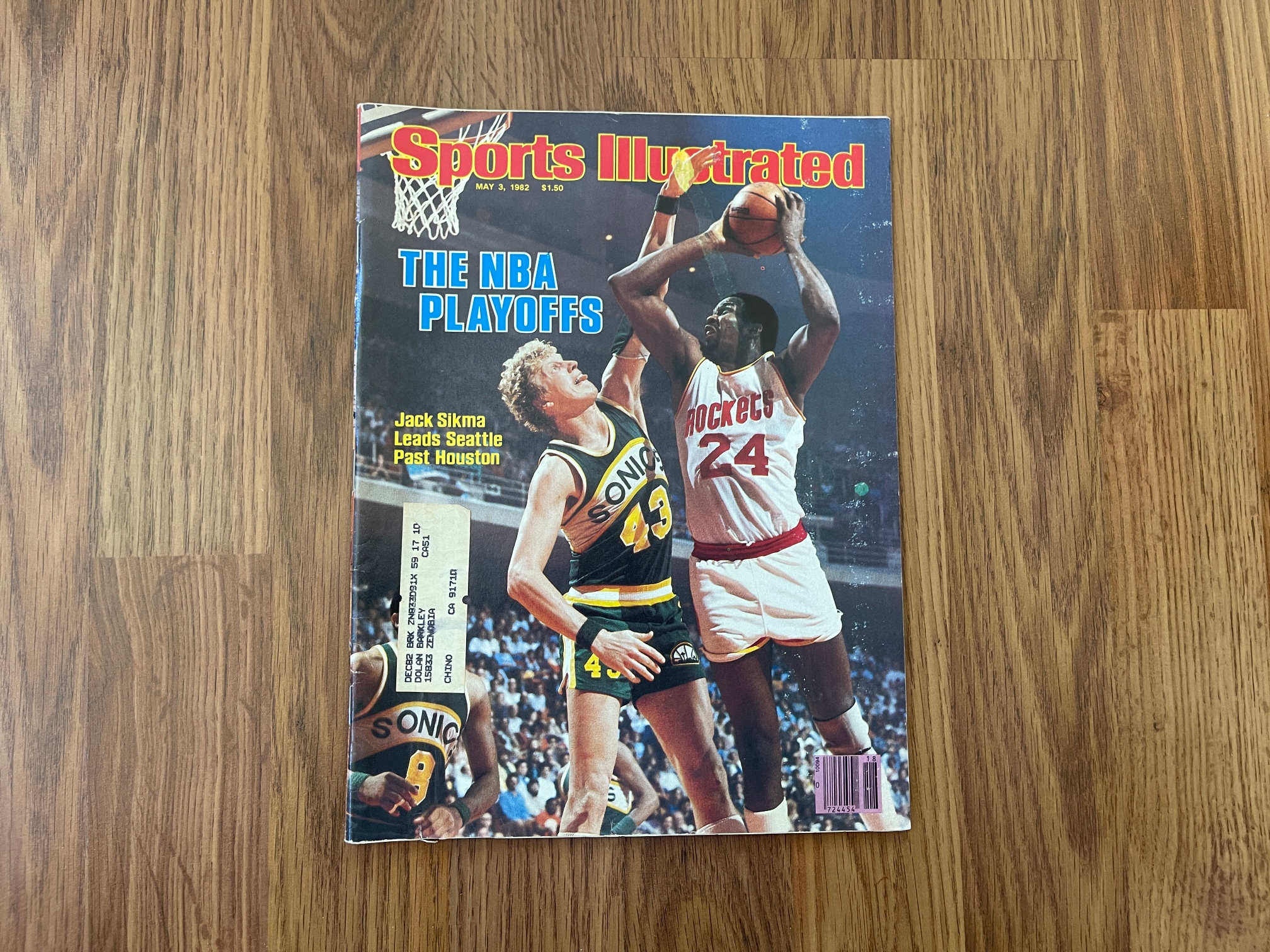 Seattle Supersonics Jack Sikma NBA BASKETBALL 1982 Sports Illustrated Magazine!