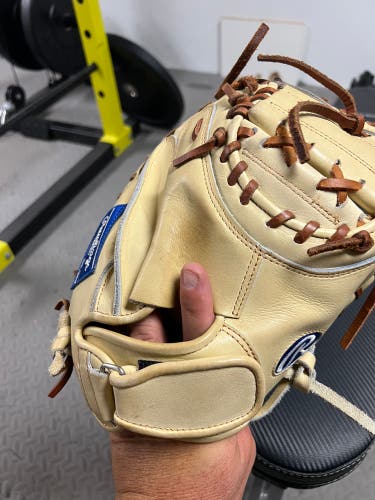 Catcher's 32.5" Heart of the Hide Baseball Glove