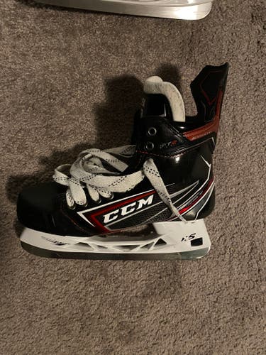 Senior Used CCM JetSpeed FT2 Hockey Skates Regular Width Size 9