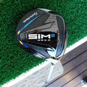 TaylorMade SIM 2 MAX D 19* 5-Wood w/ Fujikura RIR Speeder 45g R Flex Shaft