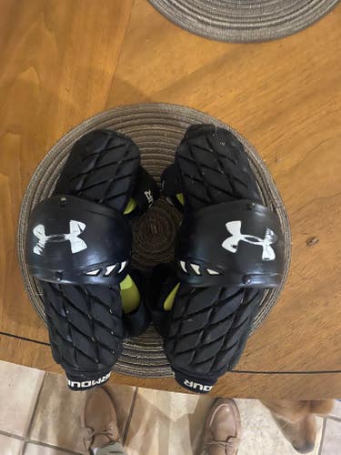 Used Large Under Armour VFT Arm Pads