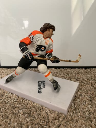 Bobby Clarke Flyers Figurine
