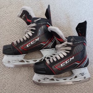 Intermediate Used Hockey Skates (Size 6)