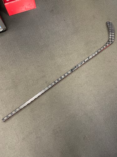 Lightly-used PRO Hockey Stick - Patrick Kane Curve RH Duplicate 70 Flex