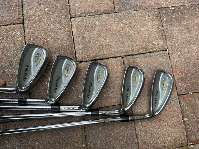 Top Flite 5 Pc iron set in Right hand
