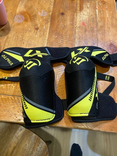 Used Large Warrior Alpha LX 40 Elbow Pads