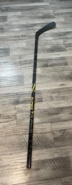 New! 65 Flex Right Handed P29 Super Tacks AS4 Pro Hockey Stick