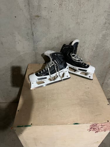 Senior Used CCM RibCor 44K Hockey Goalie Skates Regular Width Size 10.5