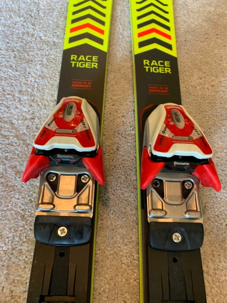 Volkl 150cm slalom race skis ski marker