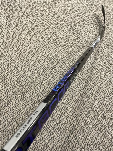 CCM Trigger 7 Pro 80 flex P29 curve right hand stick