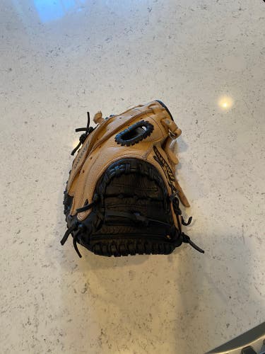 Catcher's 32.5" Prospect Baseball Glove