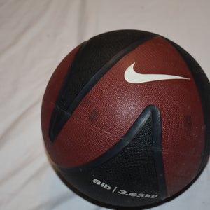 Nike 8lb Medicine Ball