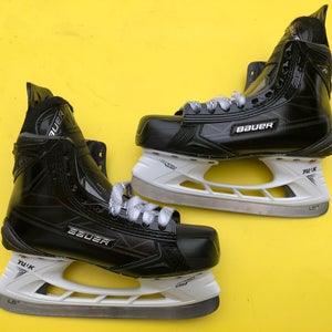 Junior New Bauer Supreme 1S Limited Edition Hockey Skates Regular Width Size 5