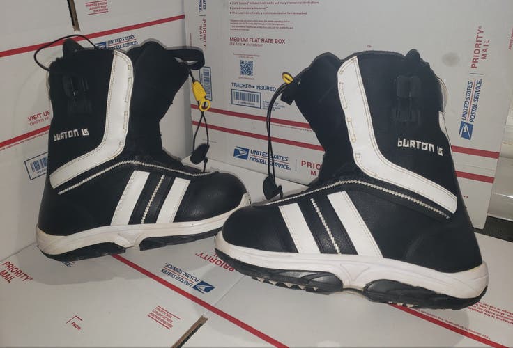 BURTON RULER SMALLS JR. SIZE 7 SNOWBOARD BOOTS BOYS IMPRINT1 LINER *PRE-OWNED* CLEAN