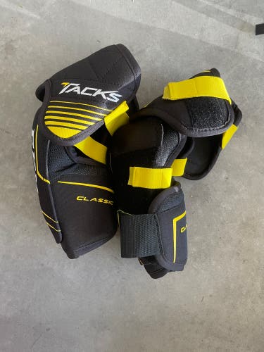 Used Extra Large CCM  Tacks Elbow Pads